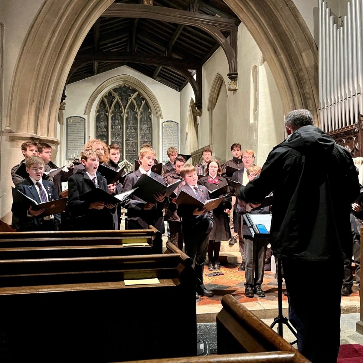 christ-church-cathedral-school-the-cathedral-choir-performs-at-st
